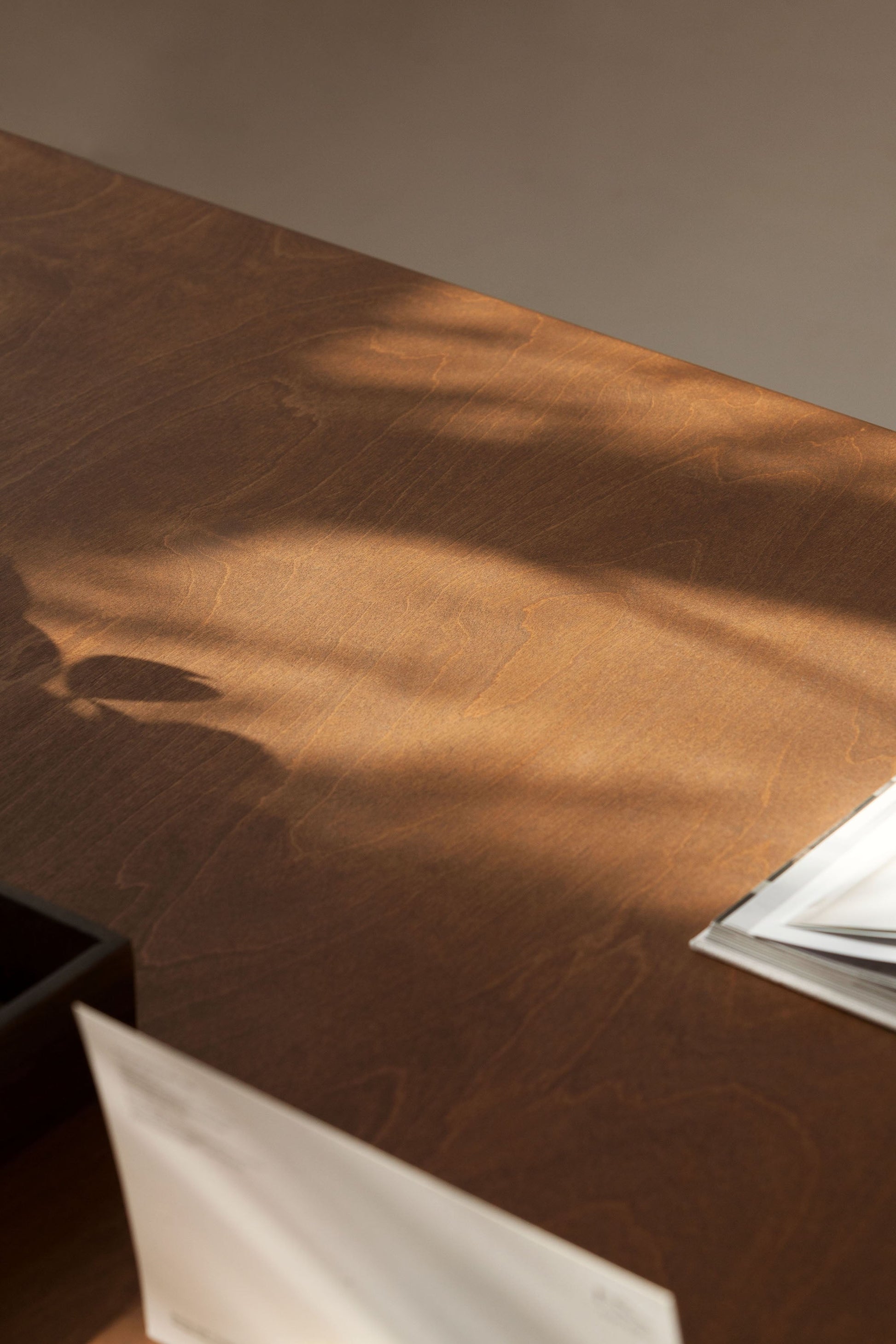 walnut-wood-detail-of-mid-century-desk