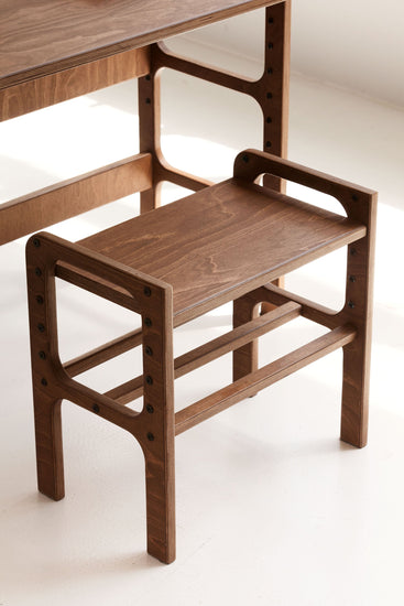 wooden-growin-chair-for-kids